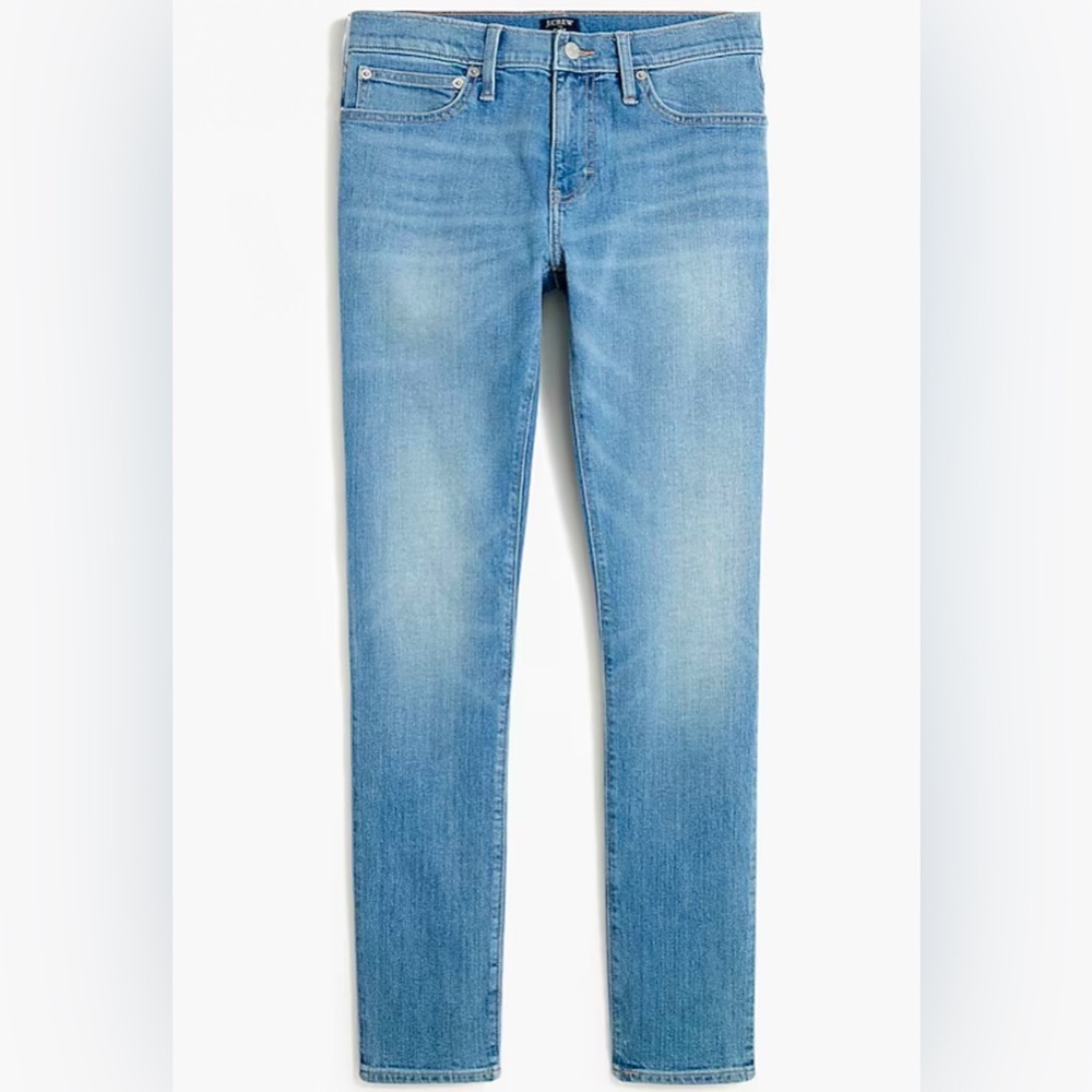 J. Crew Men’s Slim-fit jean in signature flex jeans - Size 34 x 32 - Light blue